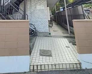 マンション白陽のエントランス