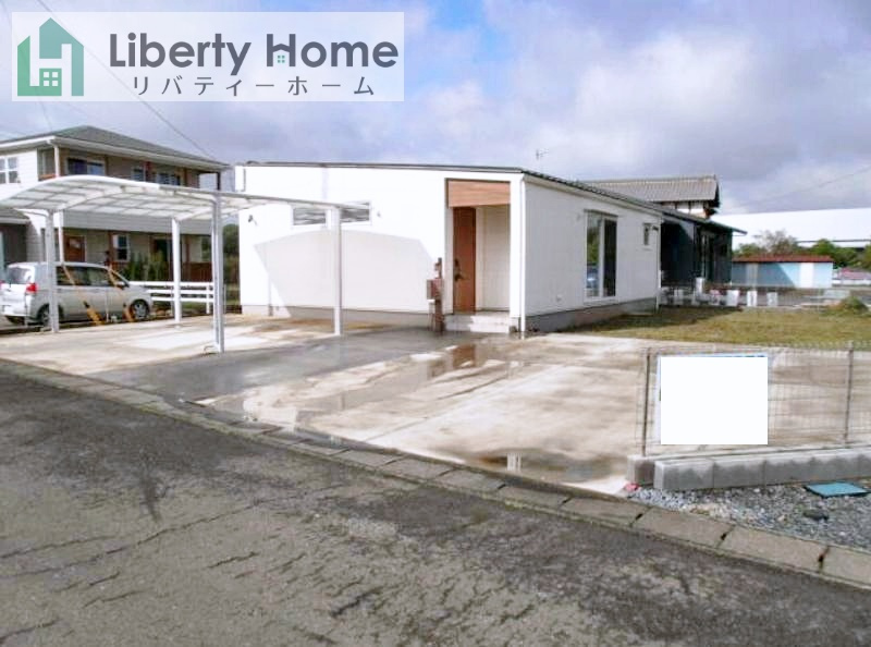 坂東市馬立　中古戸建の外観|ご予約をいただければ、『平日の空いた時間』『周辺物件まとめて見たい』『1件だけ見たい』ももちろん可能です♪
お気軽にお問合せください♪