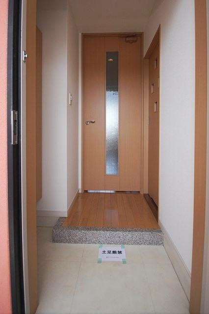 コンダクト福岡東の玄関