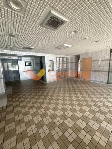 久留米市小頭町の賃貸マンションのエントランス|建物の内部です