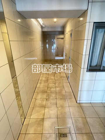 アローネ浅草のロビー