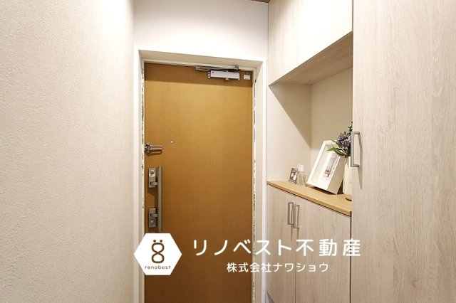 エルグラン小阪アーバンコンフォートの玄関|【リノベスト不動産】女性スタッフ・男性スタッフ共に活躍中！
