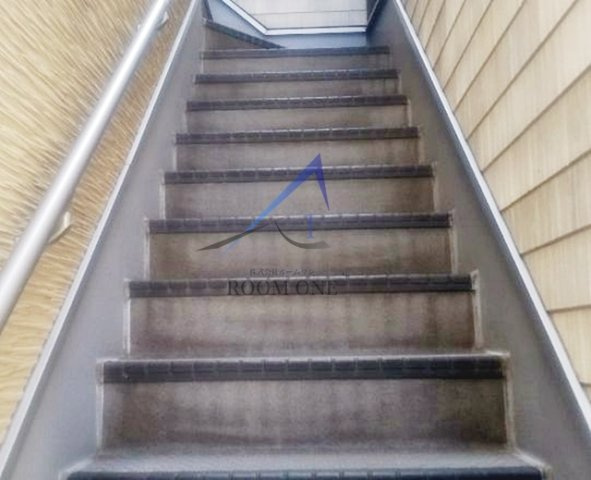 プログレッソ中野のその他共用部分|共有階段です。
