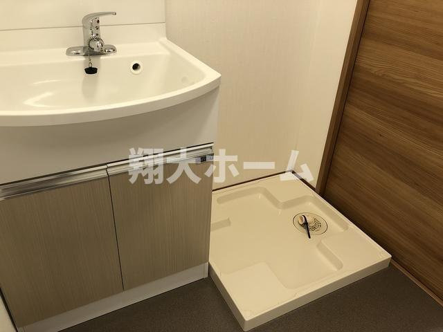 カラビナの洗面所