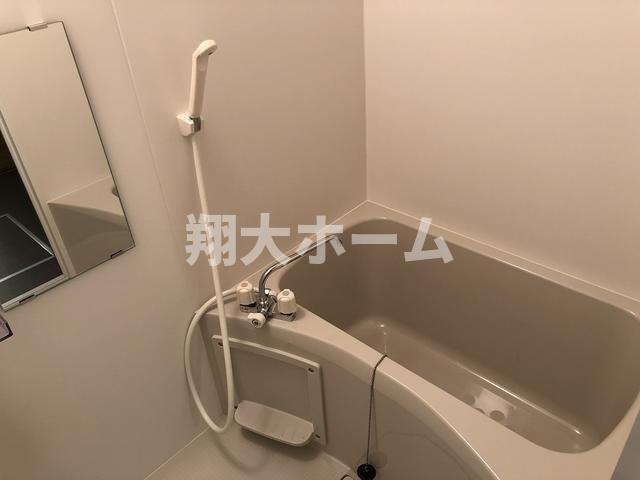 カラビナの浴室