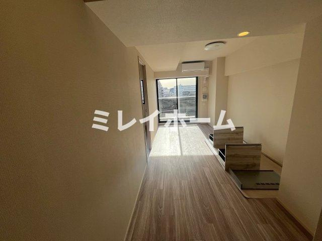 プライムネクサス大森北の居間・リビング|同建物内別のお部屋の参考写真になります。