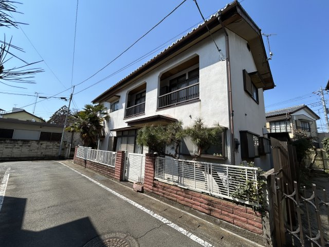 中古一戸建て　高崎市石原町の前面道路含む現地写真