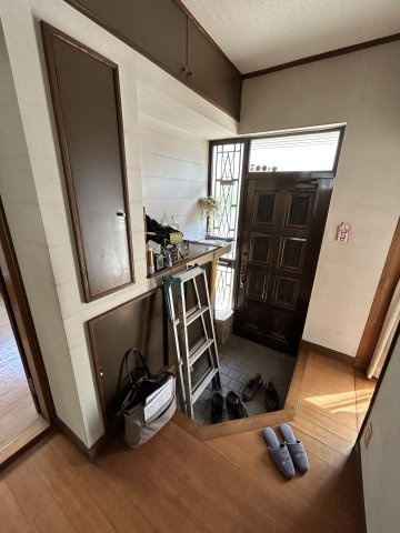 中古一戸建て　高崎市石原町の玄関