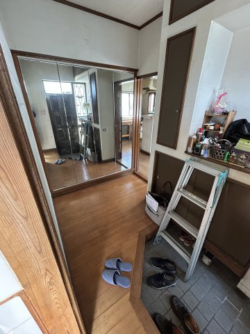 中古一戸建て　高崎市石原町の玄関