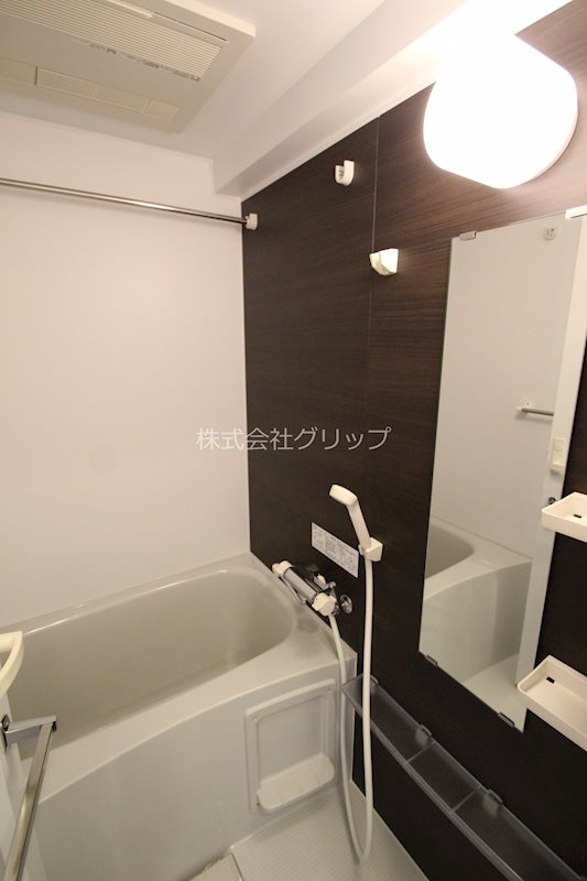 川崎市川崎区南町の賃貸マンションの浴室