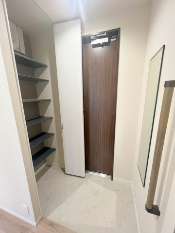 グリーンヒル白山の玄関