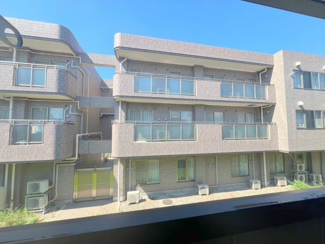 グリーンヒル白山の外観