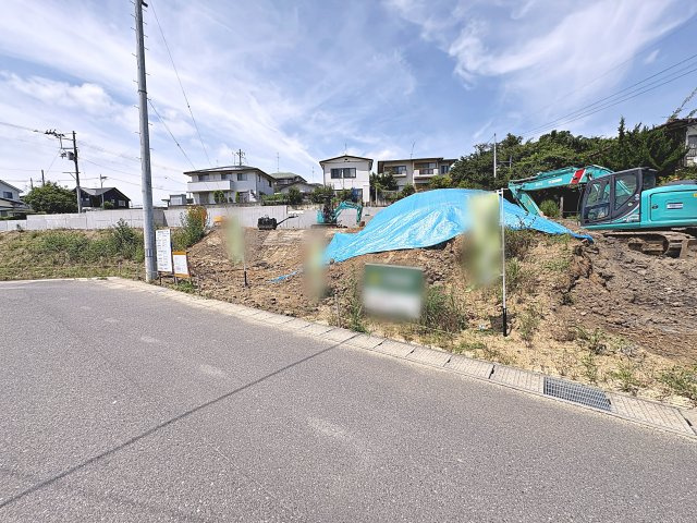 【建築条件なし売地】郡山市西ノ内第1 1期　桃見台小・第五中の前面道路含む現地写真