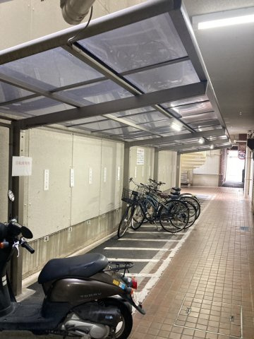 ロータリー本町の駐輪場