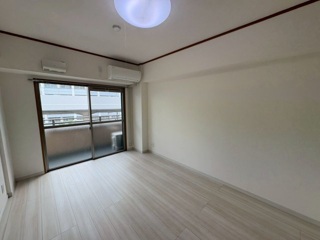 グランディ小阪　(近大　一人暮らし)