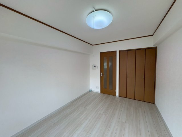 グランディ小阪　(近大　一人暮らし)