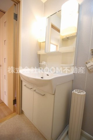 メゾンフローランテの独立洗面台|朝の身支度には欠かせない独立洗面化粧台
