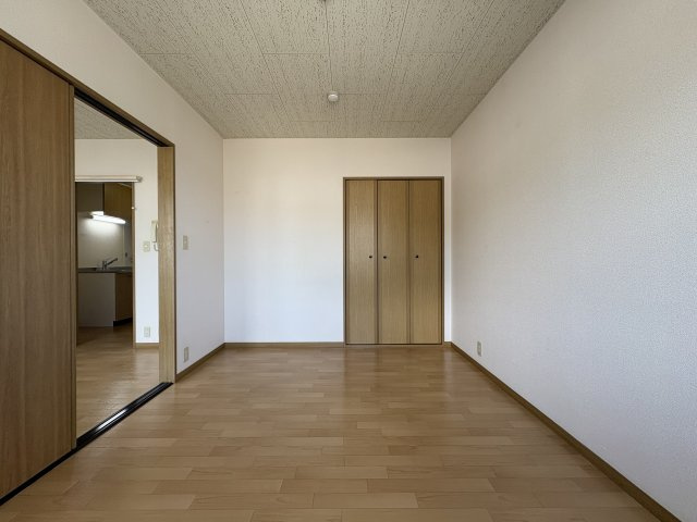 【洋室】中山手ガーデンパレスD棟