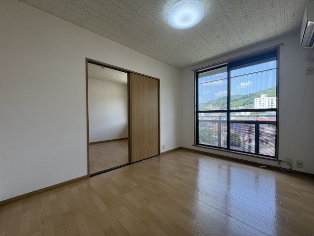 【居間・リビング】中山手ガーデンパレスD棟