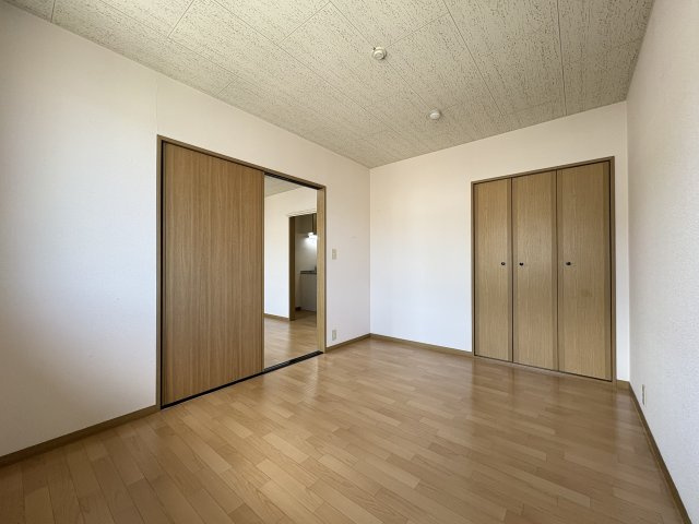 【寝室】中山手ガーデンパレスD棟