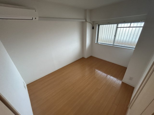 リアルテ霞ヶ丘の寝室