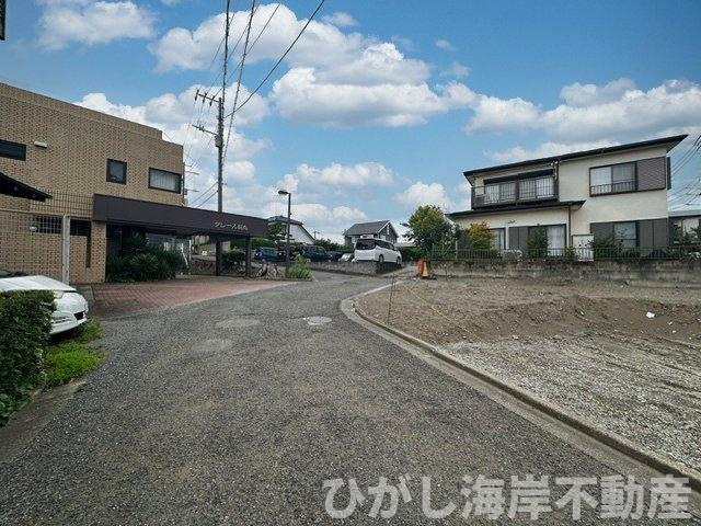 藤沢市羽鳥２丁目　新築戸建　全4棟の前面道路含む現地写真|7月7日撮影　建築中　現地外観