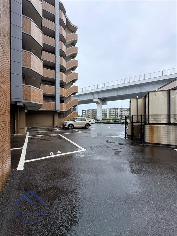 JGMヴェルデ城南の駐車場