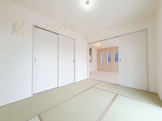 下妻市下妻丙　新築戸建て　1号棟の和室|フローリングより衝撃が少ない和室は、ご両親のお部屋やキッズスペース、客間としても活用頂けます。