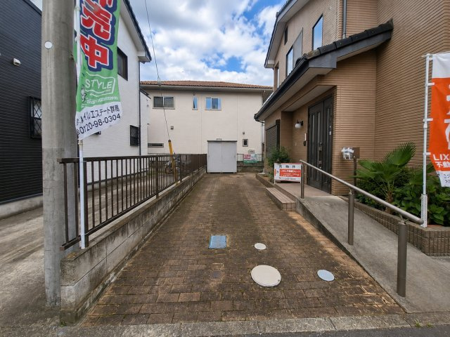 高崎市飯塚町中古戸建の駐車場