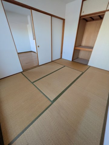 フォンテーヌ綱島の和室