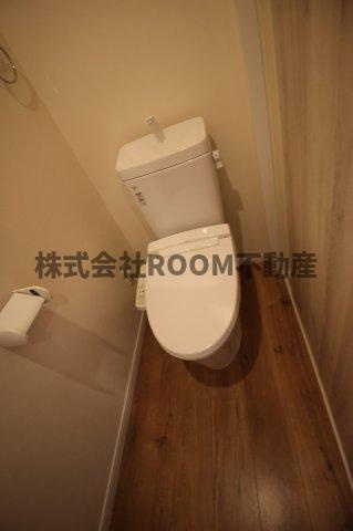 エムズ高木のトイレ|落ち着いた色調のトイレです