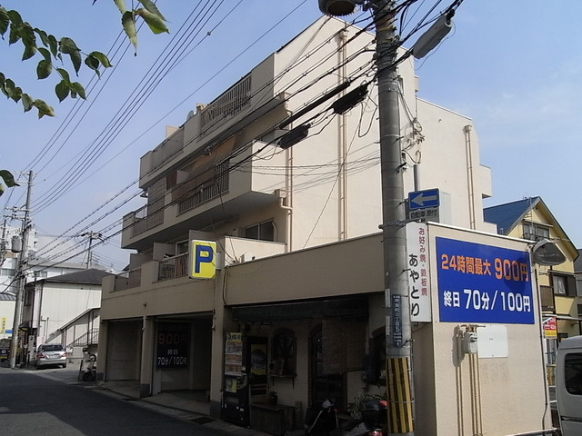 甲南ヤングマンションの外観