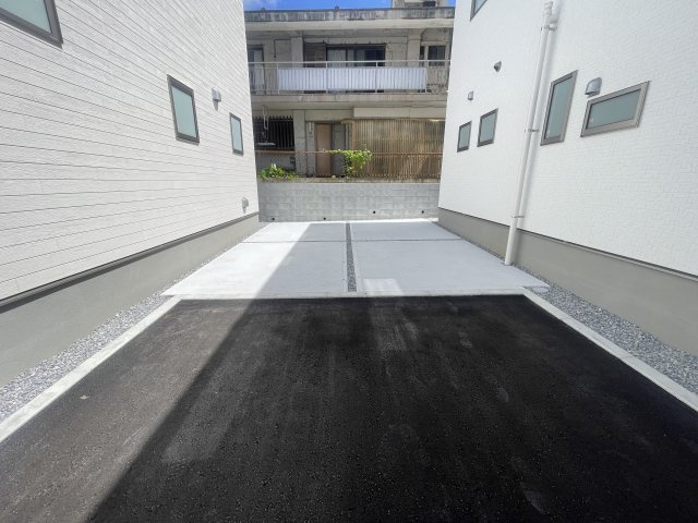 与那原町与那原（全4棟）2号棟の駐車場|2号棟　駐車3台可♪
