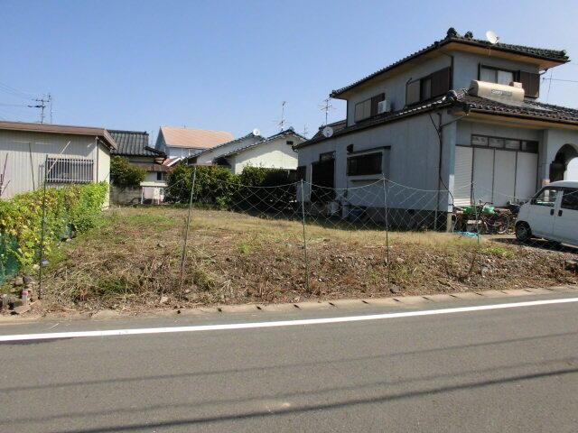 八代市植柳新町１丁目の売地の前面道路含む現地写真| 