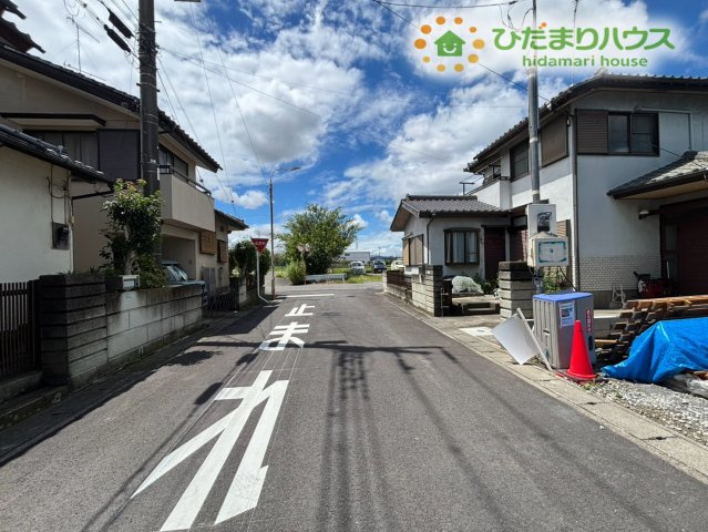 行田市持田　2期　新築一戸建て　グラファーレ　01の前面道路含む現地写真