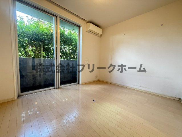 武蔵野市境１丁目の賃貸マンションの居間・リビング
