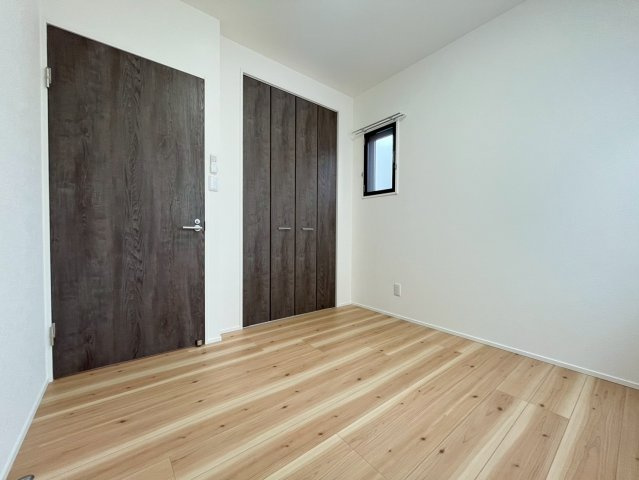 うるま市与那城屋慶名 新築RC住宅（限定1棟）の洋室|※同施工会社の別物件（参考写真）です