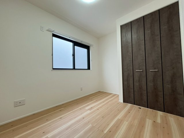 うるま市与那城屋慶名 新築RC住宅（限定1棟）の洋室|※同施工会社の別物件（参考写真）です