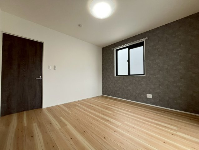 うるま市与那城屋慶名 新築RC住宅（限定1棟）の洋室|※同施工会社の別物件（参考写真）です