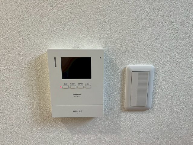 うるま市与那城屋慶名 新築RC住宅（限定1棟）の防犯設備|※同施工会社の別物件（参考写真）です