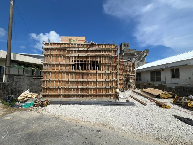 うるま市与那城屋慶名 新築RC住宅（限定1棟）の外観|7月27日工事進捗