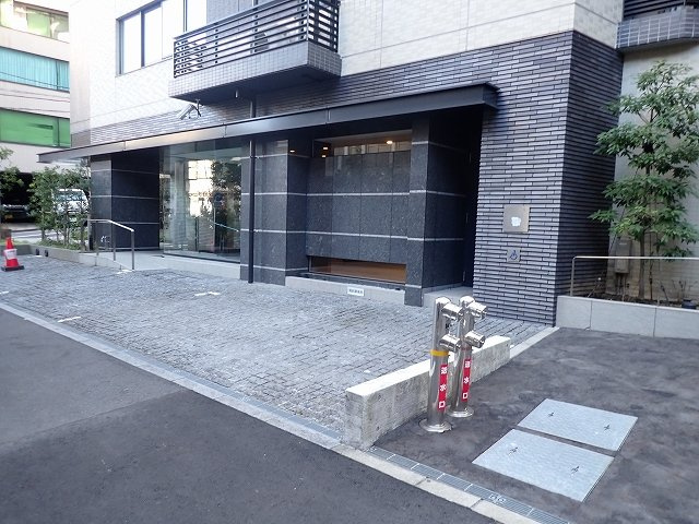 シャリエ御茶ノ水の駐車場