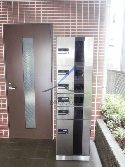 Ｒｏｏｓｔのその他共用部分|宅配ボックスです。
