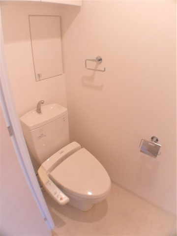 新品家具付きマンション市谷砂土原町5(KaGood東京)のトイレ