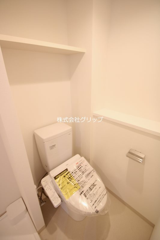 横浜市神奈川区西寺尾３丁目の賃貸マンションのトイレ