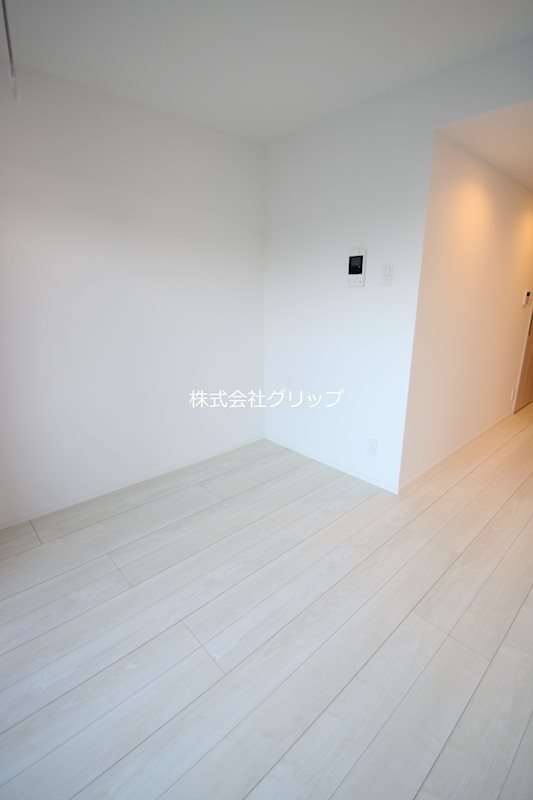 横浜市神奈川区西寺尾３丁目の賃貸マンションの洋室
