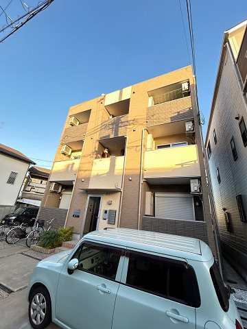 大阪市西淀川区御幣島４丁目のアパートの外観