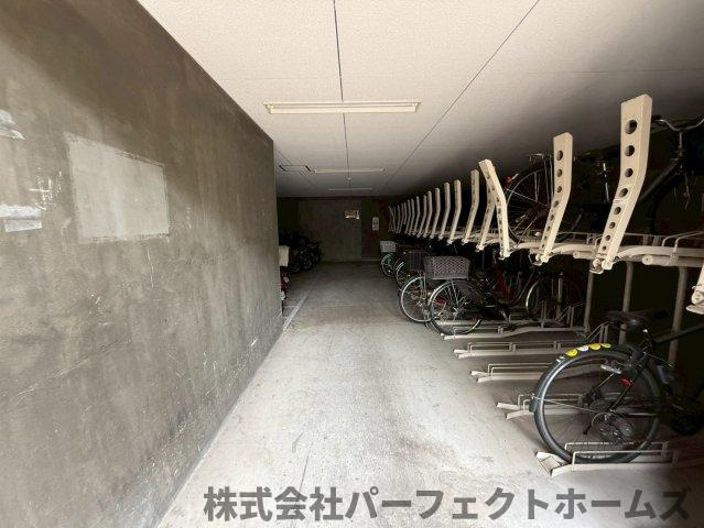【駐輪場】の画像