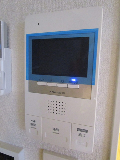プラティーク北沢のセキュリティ|安心のTVモニタ付きインターホン
