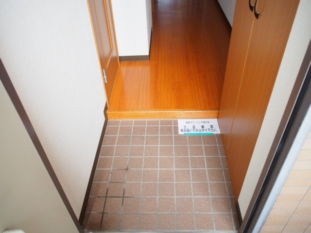 パルタマレ神宮の玄関